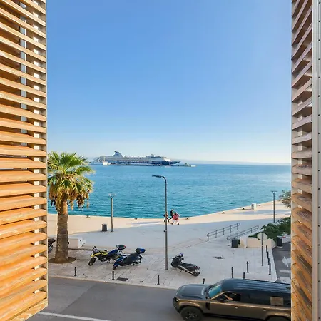 Toni Delux Apartament