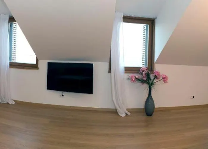 Toni Delux Apartment Split